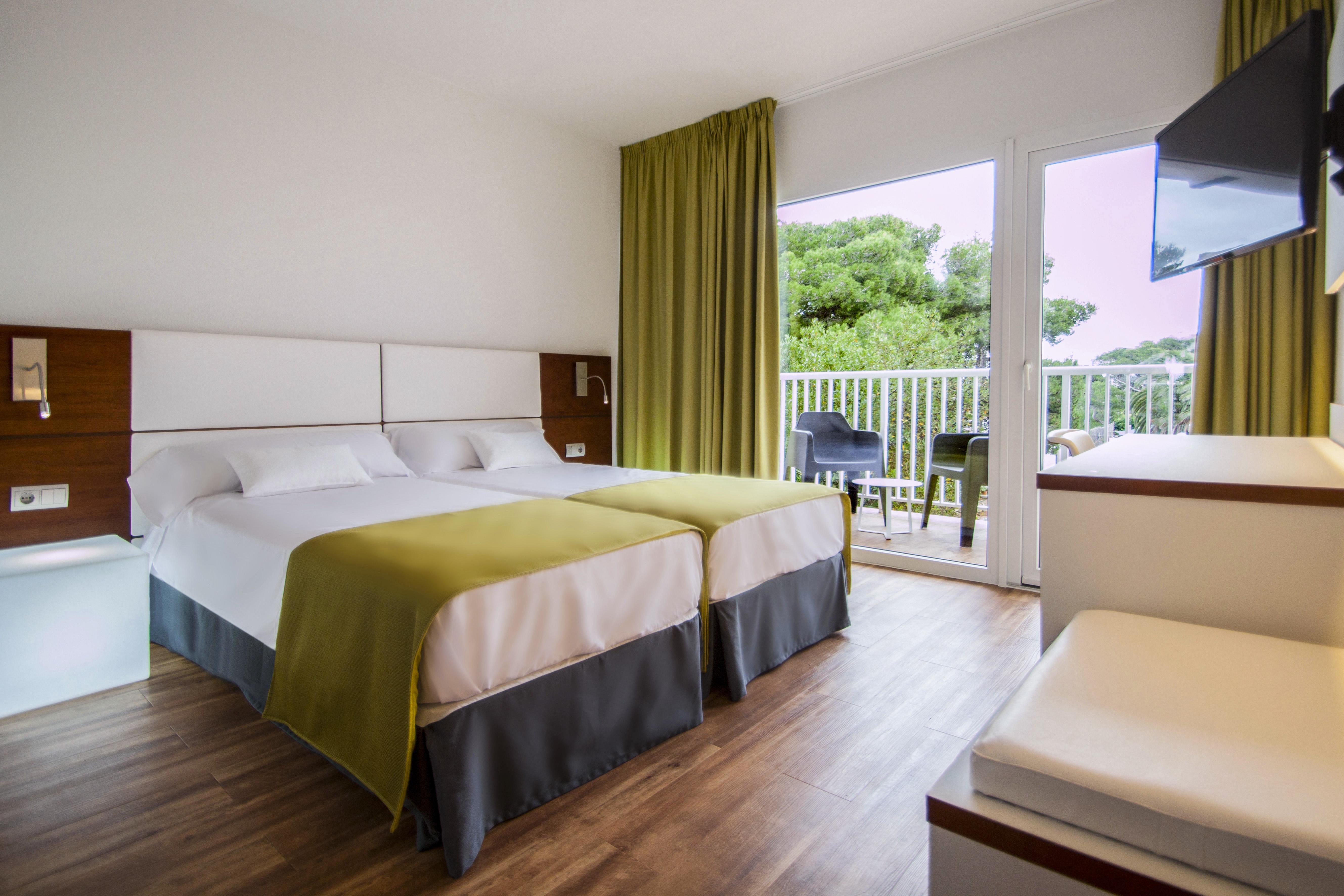 Globales Cala Blanca Hotel Cala Blanca  Exterior photo